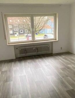 DIREKT AM WALDRAND - 4 Zimmer im 1. OG mit Tageslichtbad, sep. Gäste-WC & Loggia. Grosszügig und hell - Clausthal-Zellerfeld