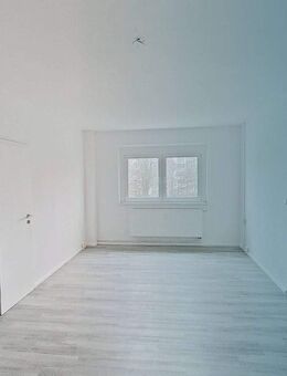 **RENOVIERT** Großzügig geschnittene 3-Zimmer-Wohnung in Rostock - Rostock