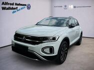 VW T-Roc, 1.0 TSI Style, Jahr 2023 - Walldorf (Baden-Württemberg)