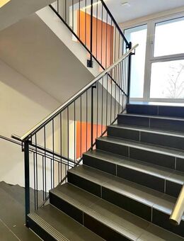 Stilvoll sanierte 3,5-Zimmerwohnung mit zwei Balkonen im Stadtzentrum - Dresden