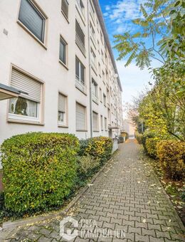 Renovierte 3-Zi.-Wohnung in Frankfurt-Niederrad- modern, hell, mit Balkon und EBK - Frankfurt (Main)