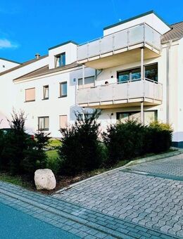 Helle Dachgeschosswohnung mit Dachterrasse in Bielefeld-Jöllenbeck - Bielefeld