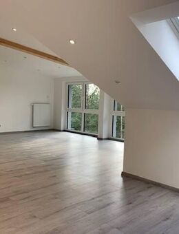 coole 2-Zimmer-DG Wohnung mit schönster Aussicht ins Trubachtal! - Obertrubach