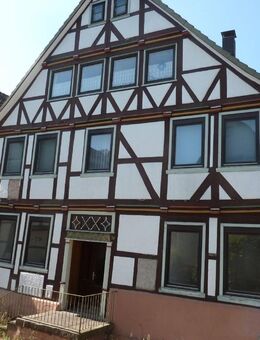 Sanierungsbedürftiges 3 Familienhaus/ Innenstadtlage - Bodenwerder (Münchhausenstadt)
