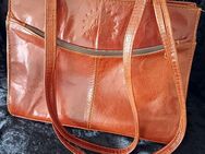 LEDER- Handtasche, Schultertasche, Henkeltasche ⫸ für Damen ⫸ Braun - Duisburg