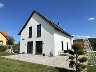 Schönes neuwertiges Einfamilienhaus in Höttingen - Höttingen