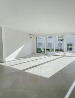 Moderne 3-Zimmer Wohnung mit zusätzlichem Arbeitsraum und Klimaanlage - Calw