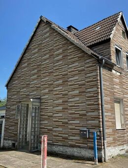Bergisch Gladbach-Hand: Modernisierungsbedürftige und vermietete Doppelhaushälfte - Bergisch Gladbach