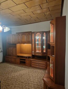 Schicke qualitativ hochwertige geräumige Schrankwand - Schlieben