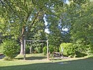 Urgemütlich und mit Weitblick: 2-3-Zimmer-Altbauwohnung mit Kachelofen in Pasing am Stadtpark - München