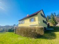 ***Idyllisches Familienhaus mit Anliegerwohnung - sofort verfügbar und in exzellentem Zustand*** - Selb