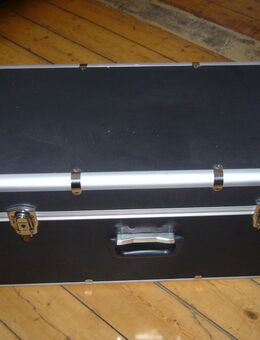 Schwarze Box ,Staukiste oder Musterkiste - Edemissen