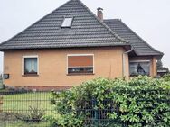 +++ Offene Besichtigung 25.05.25 / 14.00 Uhr +++ Familienfreundlicher Bungalow mit Wintergarten und großem Garten! - Stuhr