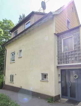 Ruhig, grün und zentral: Einfamilienhaus mit Terrasse,Anbau und einzigartigem Potenzial - Esslingen (Neckar)