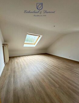 Renovierte 4 ZKB-Dachgeschosswohnung in zentraler Lage Rastpfuhl - Saarbrücken
