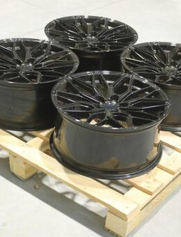 Japan Racing JR46 19x9 ET23 Felgenset SET-JR#460 - Neuhaus (Inn)