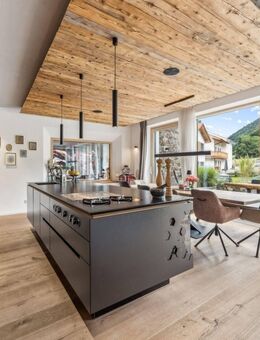 Exklusives Einfamilienhaus auf höchstem Niveau mit Einliegerwohnung in bester Lage von Hausham - Hausham