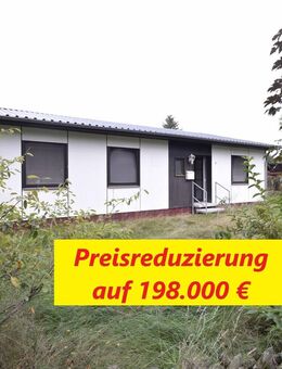 2 Häuser auf einem Grundstück + 2 Garagen allerdings mit Handwerkerbedarf und ohne Küchen - Süstedt