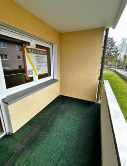 Herzogenaurach, Großzügige 3-Zimmer-Wohnung, Loggia, Stellplatz + Garage, zentral, ruhig, gepflegt - Herzogenaurach