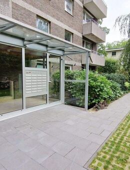 Komfortables Wohnen: Balkon, Tiefgarage, Pool & Sauna in Duisburg - Duisburg