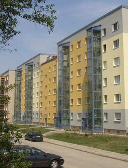 2-Raum-Wohnung mit Balkon und Mietergarten - Gera