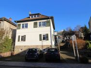 Zweifamilienhaus + teilausgebaute Scheune + Garten + 5 Stellplätze - Eppstein