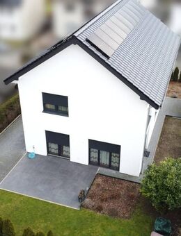 Provisionsfrei! Neuwertiges EFH mit Einliegerwohnung - ruhige Top-Lage, modernste Ausstattung & energieeffizient! - Lage (Nordrhein-Westfalen)
