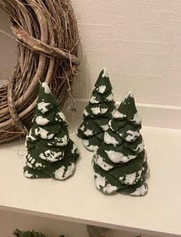 PORZELLAN-TANNENBAUM - Hagen (Teutoburger Wald)