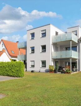Stilvoll Wohnen in Bi-Stieghorst: Moderne 2 Zimmer-Dachgeschosswohnung in ruhiger und grüner Lage - Bielefeld