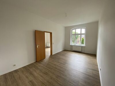 2-Raum-Wohnung mit Balkon zu vermieten