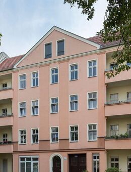 Vermietete 2-Zimmer-Altbauwohnung mit Balkon nahe Florakiez - Berlin