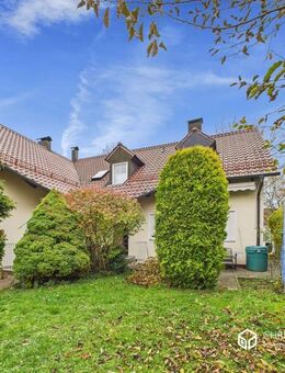 Gemütliche 2-Zimmer-Wohnung im Zweifamilienhaus - mit EBK, Süd-Balkon und Garage - Regensburg