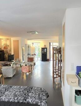 Einzigartige Loft-Wohnung - Wohnen mit Naturblick und Dachterrasse - Geltendorf