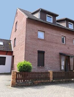 Kapitalanleger aufgepasst: MFH mit 3 Wohnungen und Garten in guter Lage von BS-Wenden ! - Braunschweig