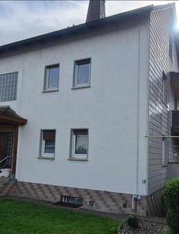 2+3 Zimmer Eigentumswohnung auf zwei Ebenen mit 2 Küchen und 2 Bädern - Burgkunstadt