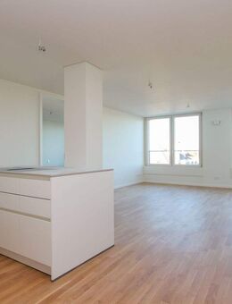 Schöne 2-Zimmer-Wohnung mit Balkon zum Erstbezug - München