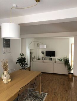 Charmante 2-Zimmer-Wohnung direkt am Gänsturm in Weikersheim - Weikersheim