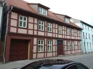 Einziehen und Wohlfühlen - freundlich geschnittene 2-Zimmer-Wohnung - Stavenhagen (Reuterstadt)