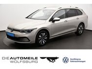 VW Golf Variant, 1.0 TSI Golf 8 VIII Move Stand, Jahr 2023 - Wolfsburg