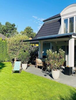 Neubau-Villa aus 2013, hervorragende Ausstattg, zusätzl. Massivhaus im Garten von 44 m², beste Gegend!! - Hohen Neuendorf