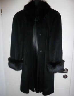 hochwertiger Mantel aus LLama und Mohairwolle mit Fuchsbesatz - Bonn