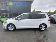 VW Touran, 2.0 TDI Comfortl APP, Jahr 2021 - Schwabach