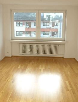 BO-Langendreer, zentrale Stadtteillage: gepflegte 2-Zi-Whg. mit Wohnküche u. Duschbad - Bochum