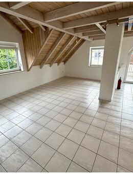 Exquisite Maisonette-Wohnung mit großem Balkon und Garage - Wohnen auf höchstem Niveau - Untermeitingen