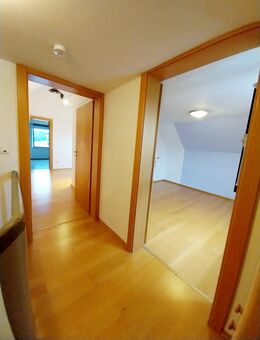 Ruhige neurenovierte 2-Zimmer Wohnung in Regenstauf (56 qm) - Regenstauf