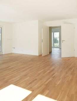 *Frisch gebaut, bereit für neue Erinnerungen - 4-Zimmer-Neubau mit sonniger Loggia zum Erstbezug* - München