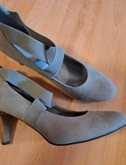 Pumps von dwt getragen - Rockenhausen Zentrum