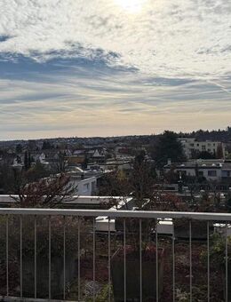 Großzügige 4-Zimmer-Wohnung mit unverbaubarer Aussicht! - Leinfelden-Echterdingen