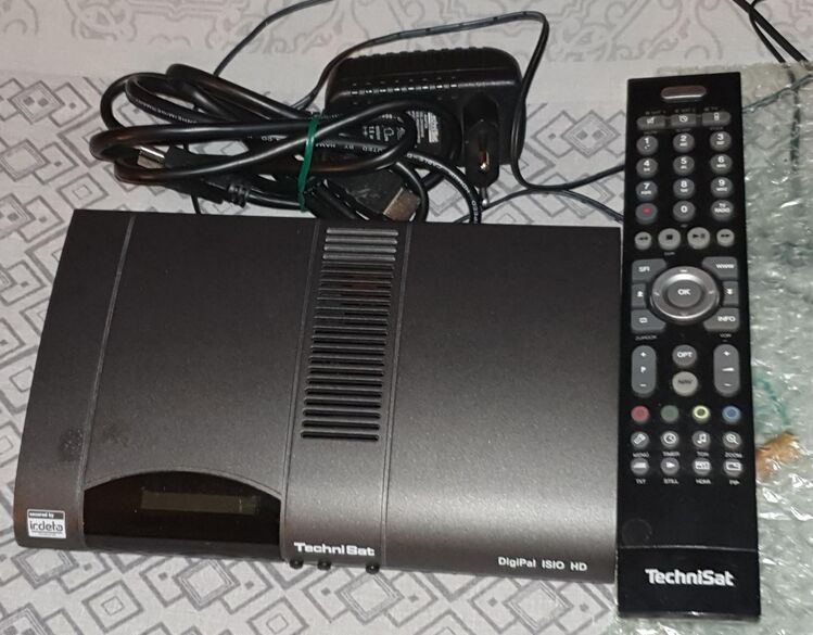 Technisat Digipal ISIO HD DVBT-2 TV Receiver + Stabantenne - Gelsenkirchen