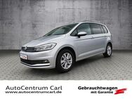 VW Touran, 2.0 TDI Comfortline, Jahr 2021 - Plauen